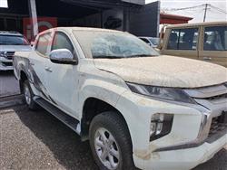 میتسوبیشی L200